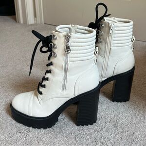 Guess Zipper Boots